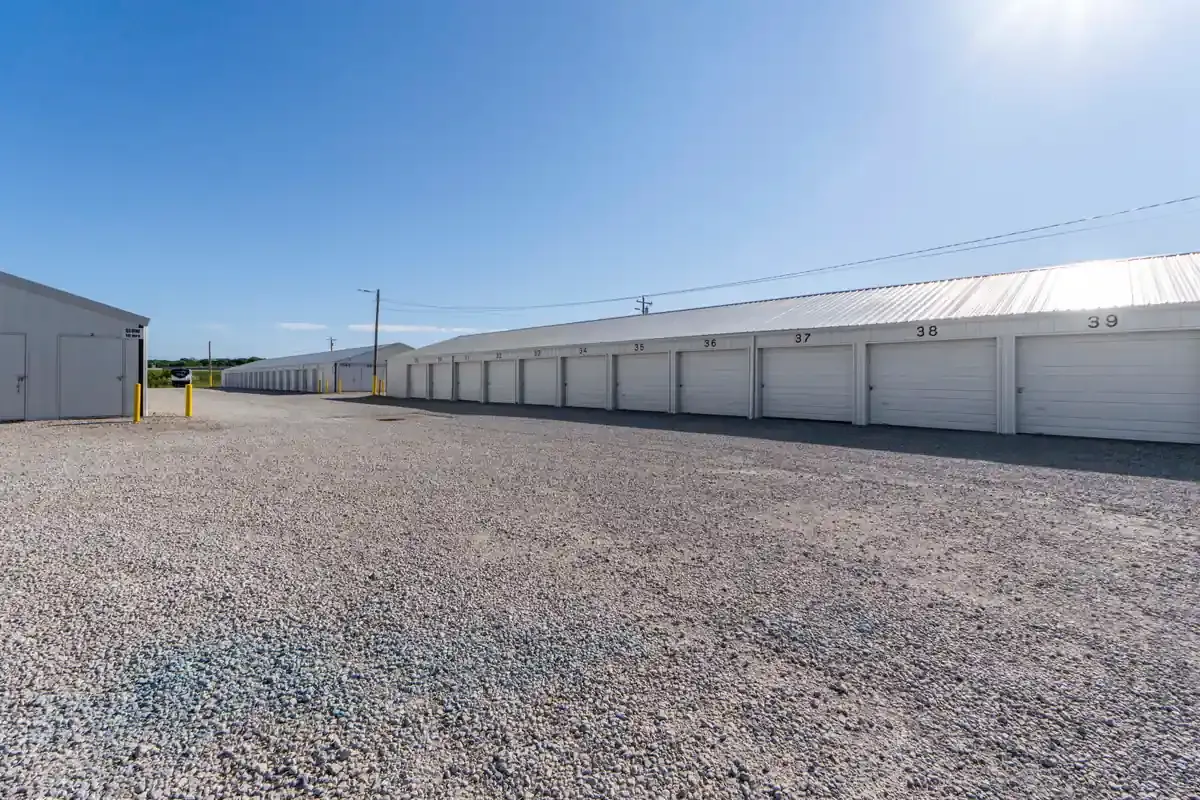 Drive up storage units KO Storage of Harrisonville, MO