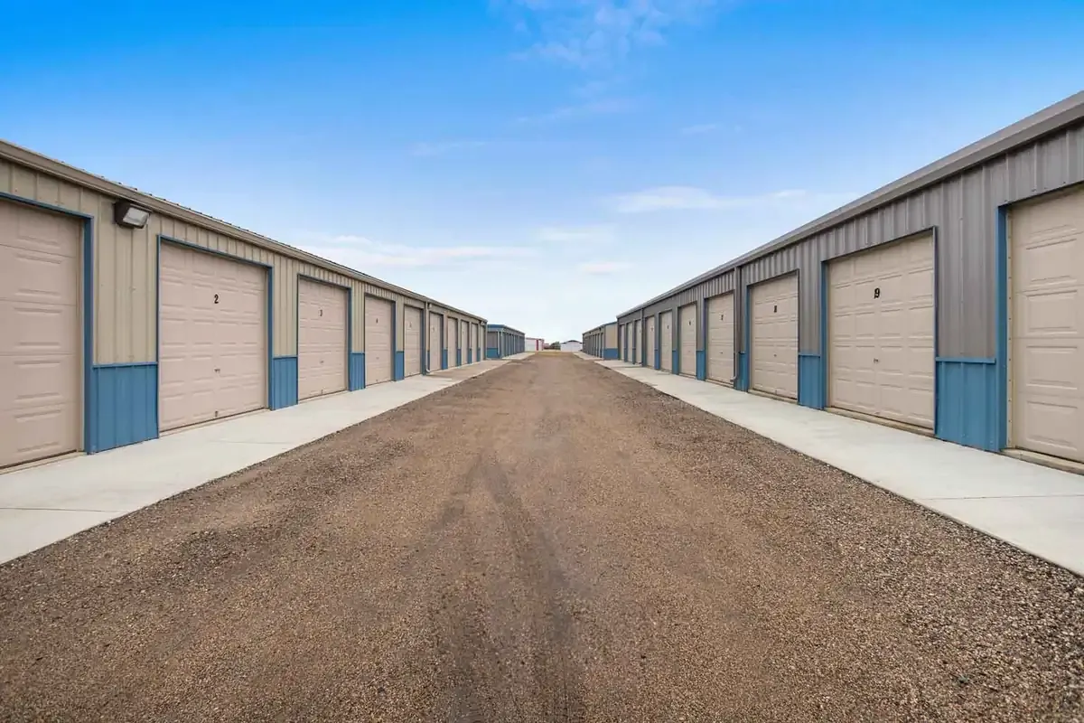 storage units along gravel