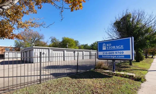 KO Storage of Wichita - S Hydraulic Ave storage facility exterior view
