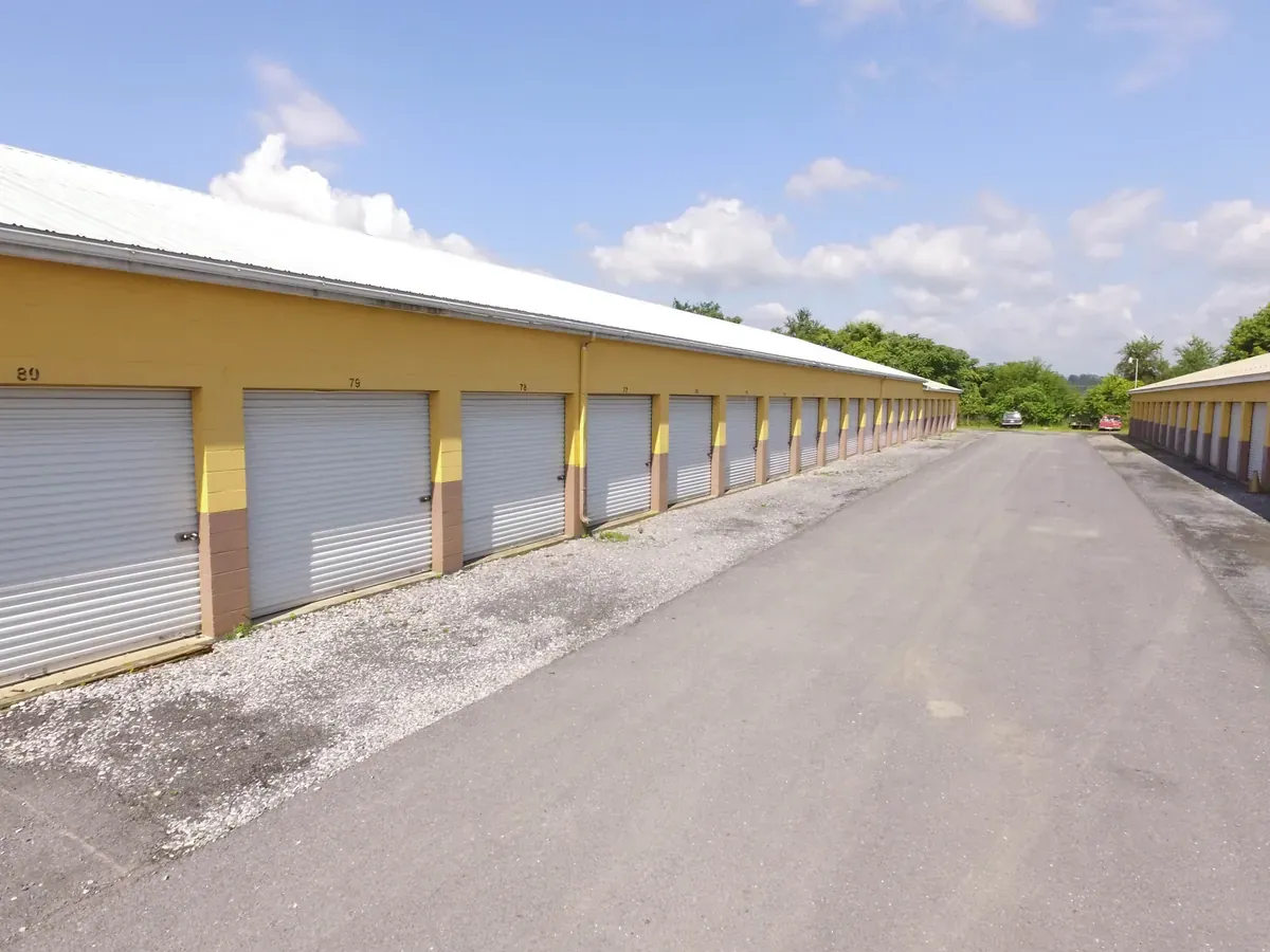 Drive up storage units KO Storage of Chambersburg, PA