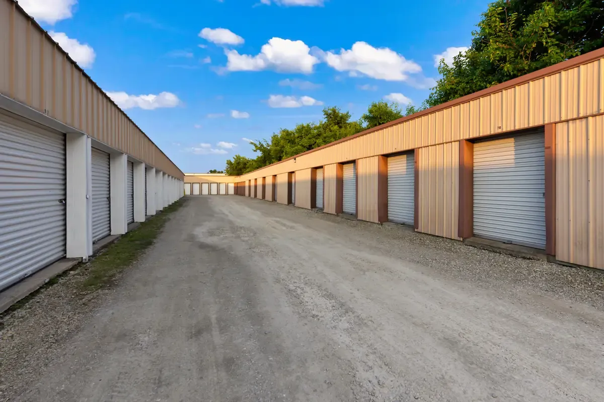 Drive up storage facility KO Storage of Sedalia, MO