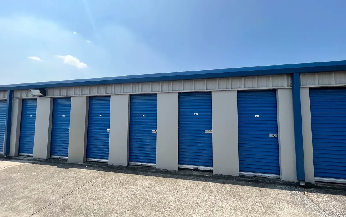 Mini storage units KO Storage of Murfreesboro, TN