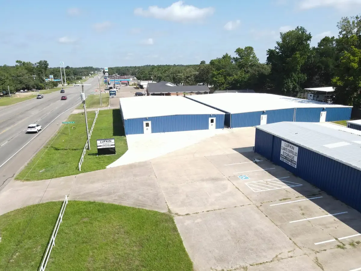 Drive up storage KO Storage of Lufkin, TX
