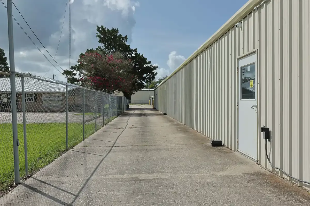 Fenced in storage units KO Storage of Breaux Bridge, LA