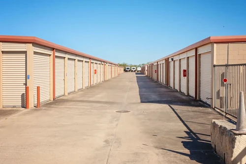 KO Storage of Harlingen - E Porte Ct storage facility exterior view