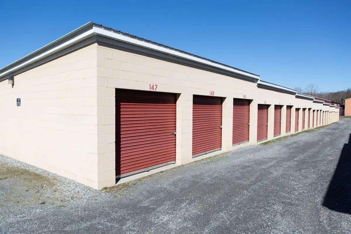 Drive up storage KO Storage of Waynesboro, PA