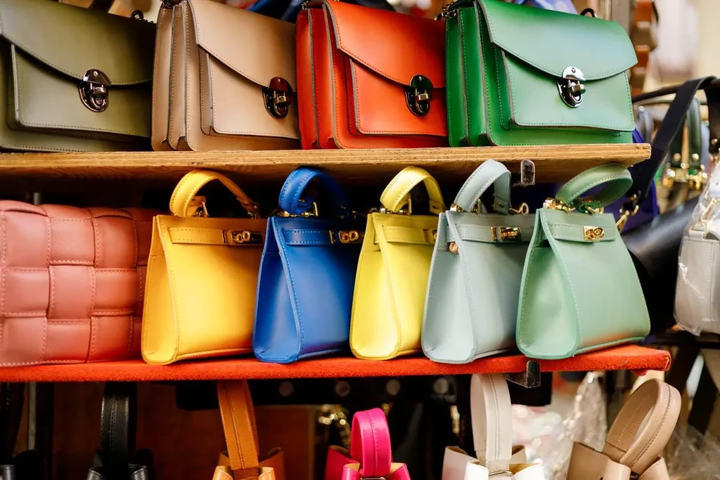 Featured image for Best Purse Display Ideas
